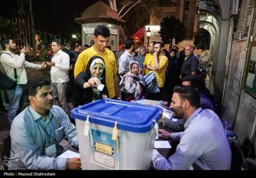 مشارکت در انتخابات از 30 میلیون رأی عبور کرد / توصیه آذری جهرمی به رئیس جمهور منتخب آینده