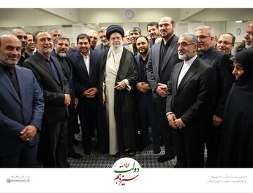 قائد الثورة الاسلامية : حكومة السيد رئيسي كانت حكومة العمل والأمل