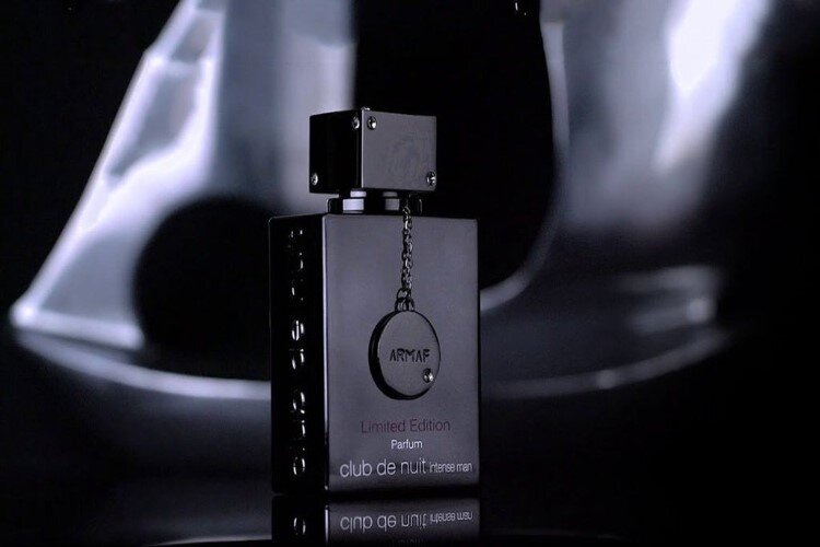 ۱۰ عطر پرطرفدار مردانه که بیشترین فروش را داشته