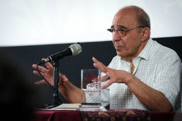 «ژرژ پطروسی» دوبلور پیشکسوت مطرح کرد: سکوت عنصر بسیار مهمی در بازیگری است / وجود هر جملهای دریک نمایشنامه دارای منظور خاصی است
