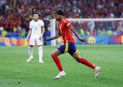 صعود اسپانیا به فینال با درخشش پسر 16 ساله