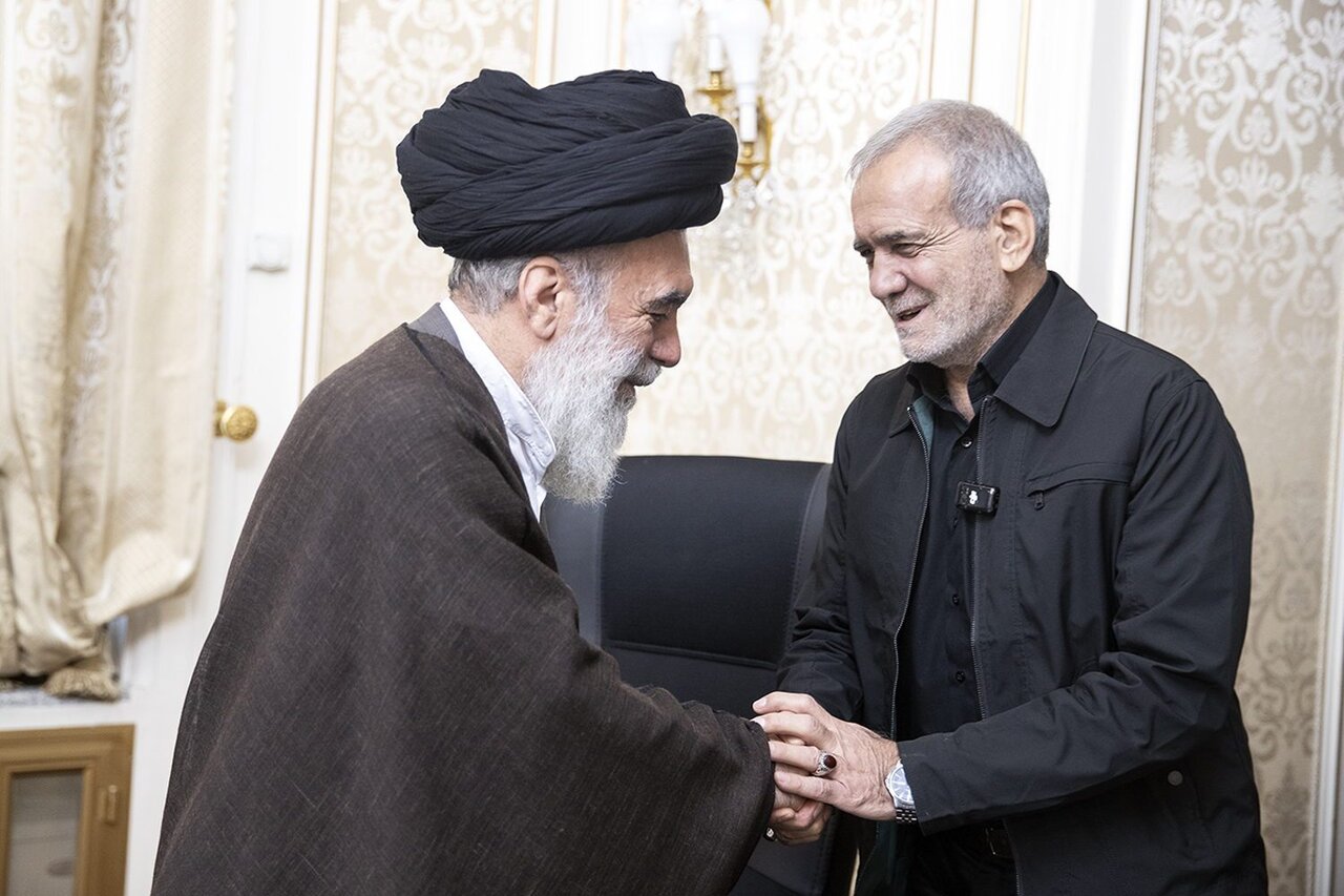 تصاویری از حضور پزشکیان در شورای نگهبان و احوالپرسی با جنتی 6