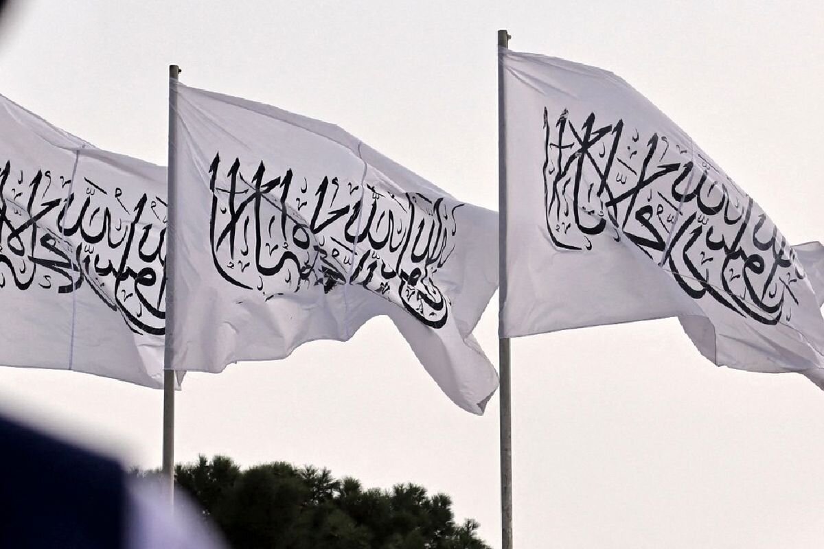 تصاویر | پاره کردن پرچم‌های محرم و ممنوعیت دعوت از سُنی‌ها توسط طالبان