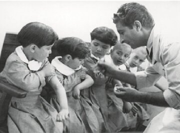 توصیهی وزارت بهداری، یکسال و نیم پس از پیروزی انقلاب/ واکسن آبله ممنوع، واکسن وبای التور بزنید توصیهی وزارت بهداری، یکسال و نیم پس از پیروزی انقلاب/ واکسن آبله ممنوع، واکسن وبای التور بزنید