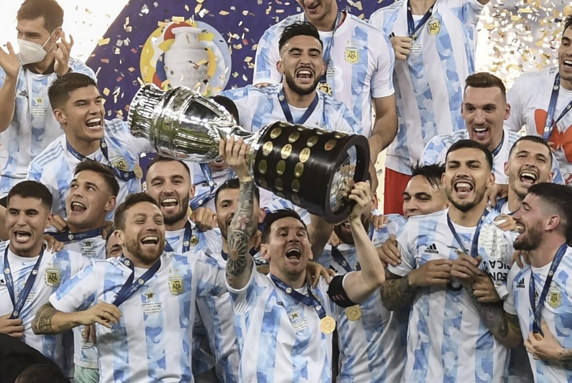 ببینید | فریاد و شادی آرژانتینی‌ها در بوئنوس آیرس در لحظه به ثمر رسیدن گل لائوتارو مارتینز در فینال کوپا آمریکا