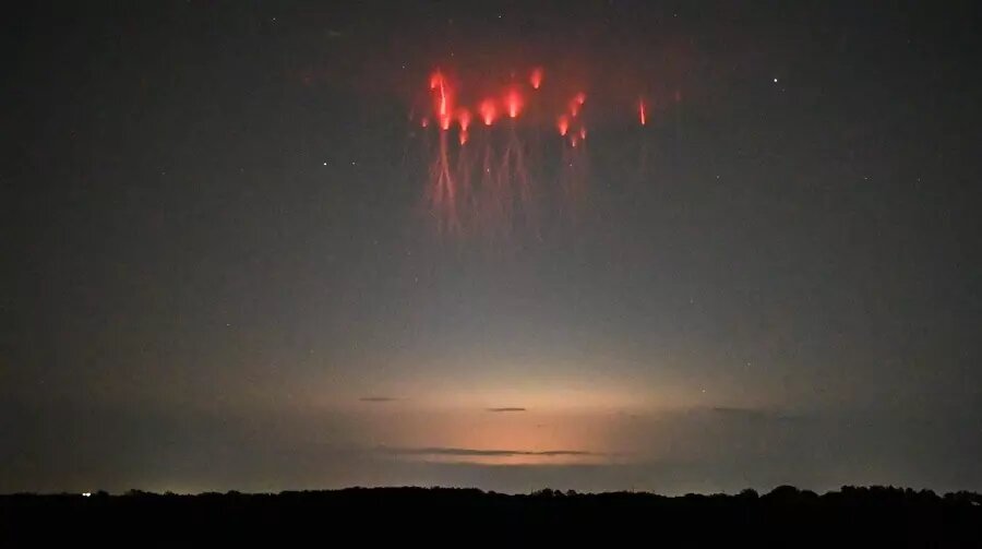 پدیده اسپیریت سرخ پدیده اسپیریت سرخ