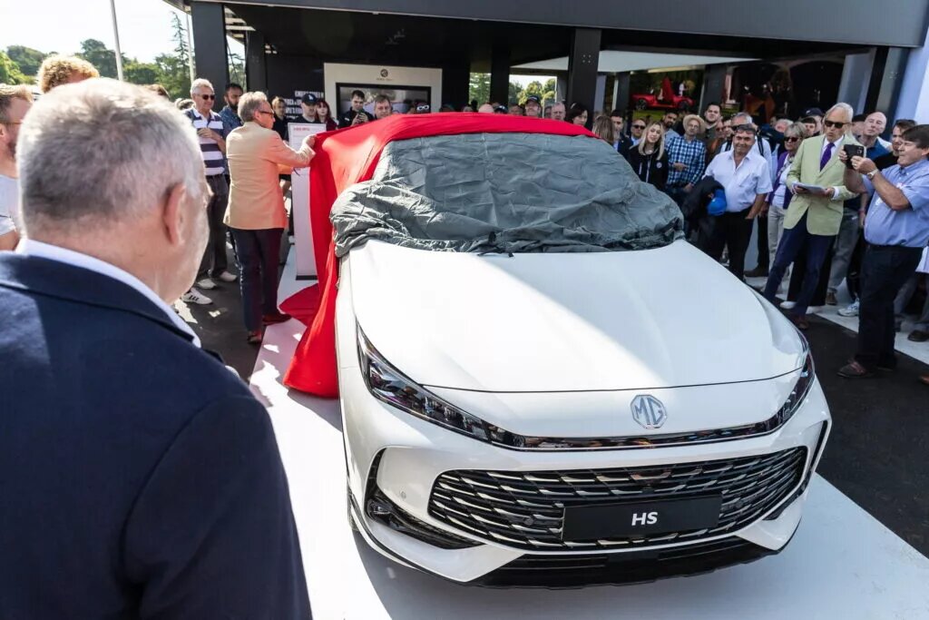 شاسیبلند انگلیسی-چینی به ایران میآید/ عکس