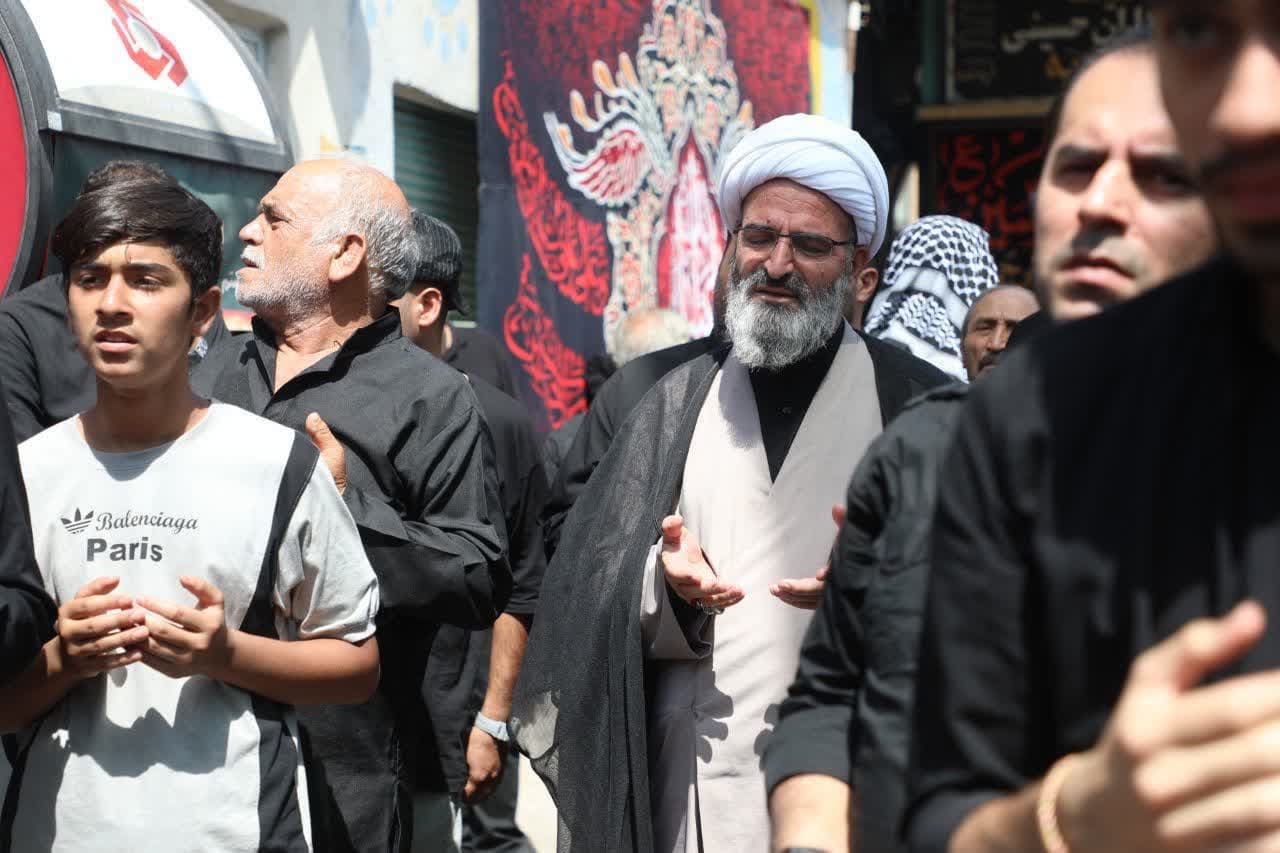 "نخلگردانی" تکیه جهادیه سمنان در روز تاسوعا