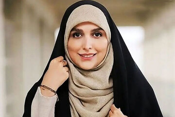 عکس | مژده لواسانی از شغل جدیدش رونمایی کرد