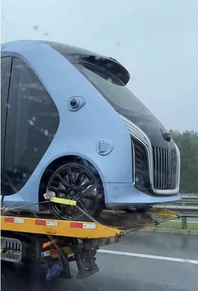 خودروساز لاکچری چین، مینیبوس خودران ساخت!/ عکس