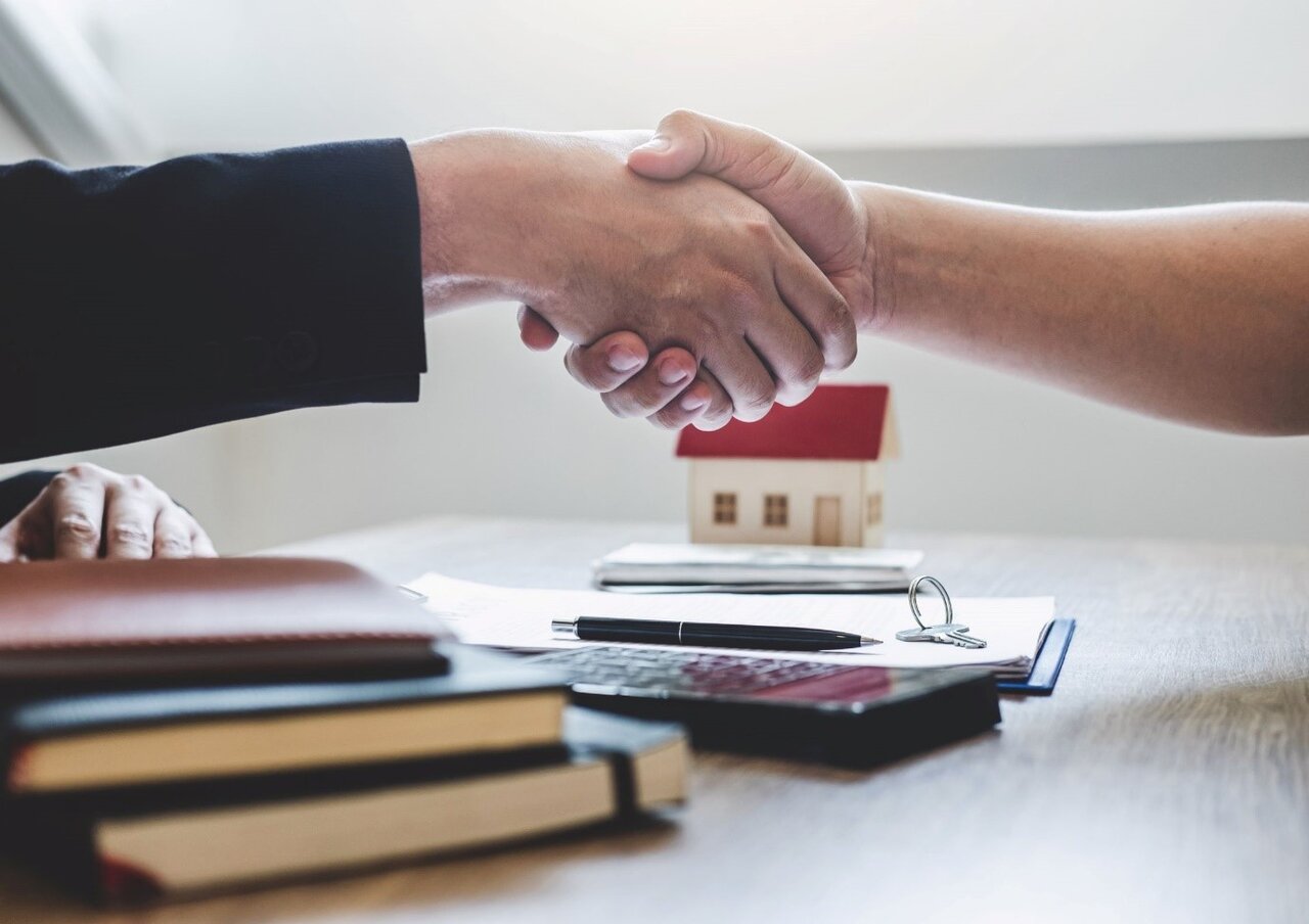 چرا بدون داشتن وکیل ملکی نباید هیچ اقدامی انجام دهید؟ نکاتی طلایی که باید بدانید