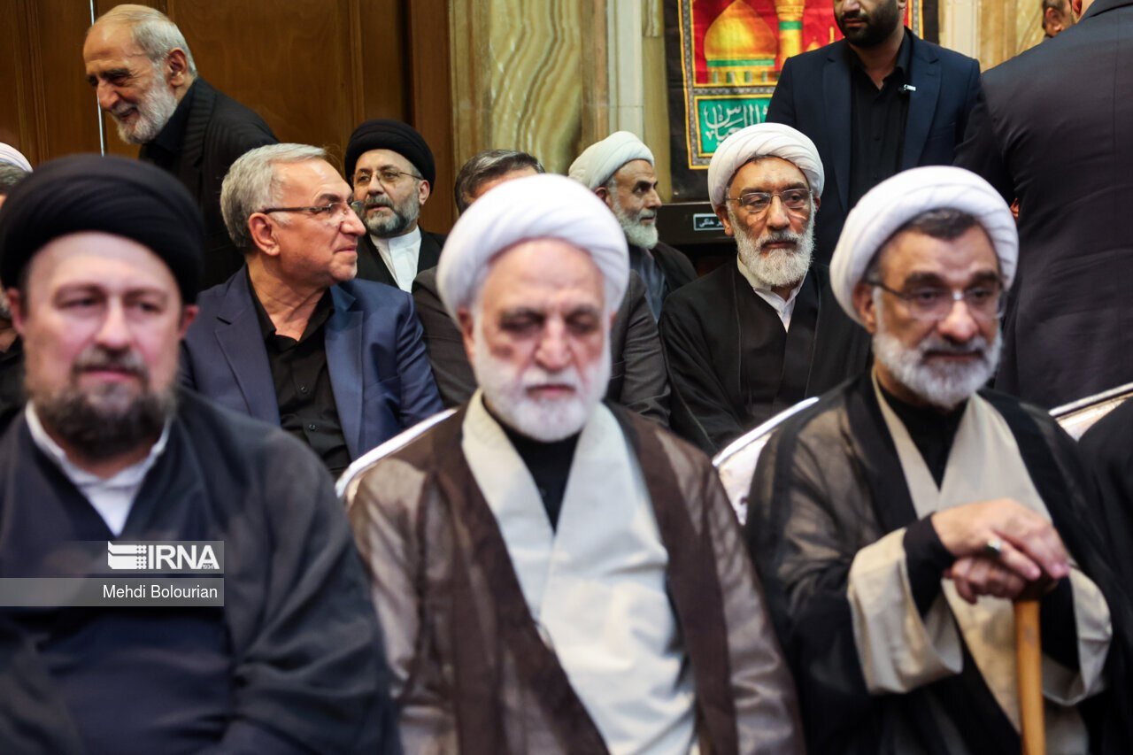 عکس | لبخندهای حسین شریعتمداری پشت سر سیدحسن خمینی و اژهای؛ چهره جدی پورمحمدی