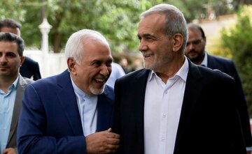 آنچه ظریف گفت؛ آنچه تندروها نخواستند بشنوند/ مروری بر اظهارات رئیس شورای راهبری دولت چهاردهم که دستمایه حملات و فحاشی علیه او شد
