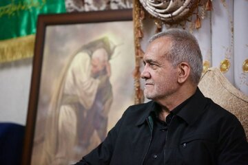 تصاویری از مسعود پزشکیان و دختر و پسرش در منزل سردار سلیمانی /هدیه پسر حاج قاسم به رئیس جمهور منتخب