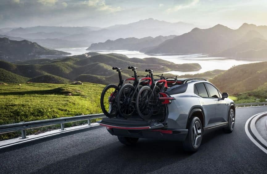 این خودروی چینی همزمان یک وانت و یک شاسیبلند است! / چینیها به دنیای خودروهای تبدیلشونده وارد شدند /عکس