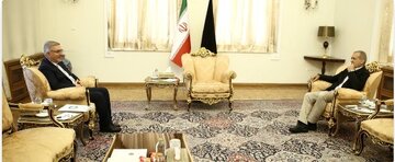 جلسه مهم پزشکیان و تیم اقتصادی اش با رئیس سازمان برنامه و بودجه درباره یارانه ها، بودجه عمومی کشور، خرید گندم و ... جلسه مهم پزشکیان و تیم اقتصادی اش با رئیس سازمان برنامه و بودجه درباره یارانه ها، بودجه عمومی کشور، خرید گندم و ...