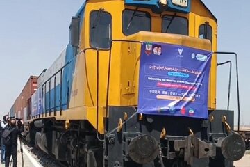 قطار کانتینری رفت و برگشت ایران - چین به اینچه برون گلستان رسید قطار کانتینری رفت و برگشت ایران - چین به اینچه برون گلستان رسید