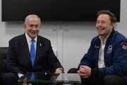 ببینید | برنامه ایلان ماسک برای نتانیاهو و همسرش؛ بازدید ویژه  از خط تولید تسلا !