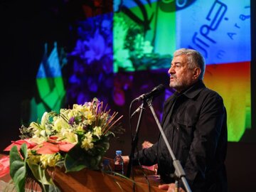 سردار جعفری: حرکت بیانیه گام دوم انقلاب کند است/ برخی دستگاه های اجرایی با حرکات مردم در گام دوم انقلاب مخالفت می کنند؛ باید چاره اندیشی شود سردار جعفری: حرکت بیانیه گام دوم انقلاب کند است/ برخی دستگاه های اجرایی با حرکات مردم در گام دوم انقلاب مخالفت می کنند؛ باید چاره اندیشی شود