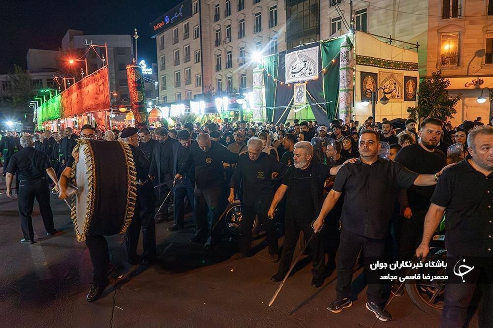 حضور در دسته ( شاه حسین ) گویان آذری های تهران
