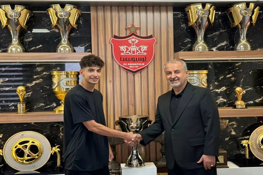 عکس | رونمایی از مدافع چپ جدید پرسپولیس