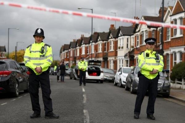ببینید | اولین تصاویر از حمله مرگبار با چاقو با ۱۱ کشته و زخمی در شمال غرب انگلیس؛ دو کودک جان باختند