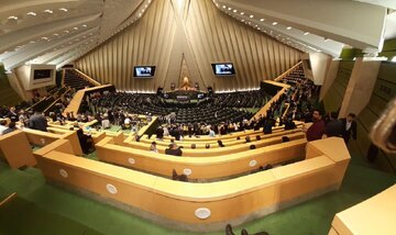 پزشکیان چه زمانی لیست کابینه پیشنهادی را به مجلس می برد؟ پزشکیان چه زمانی لیست کابینه پیشنهادی را به مجلس می برد؟