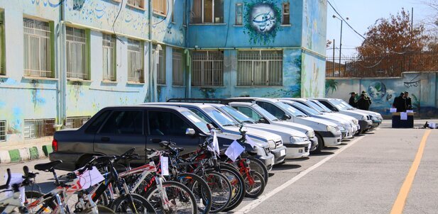 کشف ۲۱۹ خودرو و ۱۷۴ موتورسیکلت مسروقه توسط پلیس اصفهان