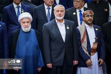 قاب‌هایی از حضور شهید هنیه در مراسم تحلیف