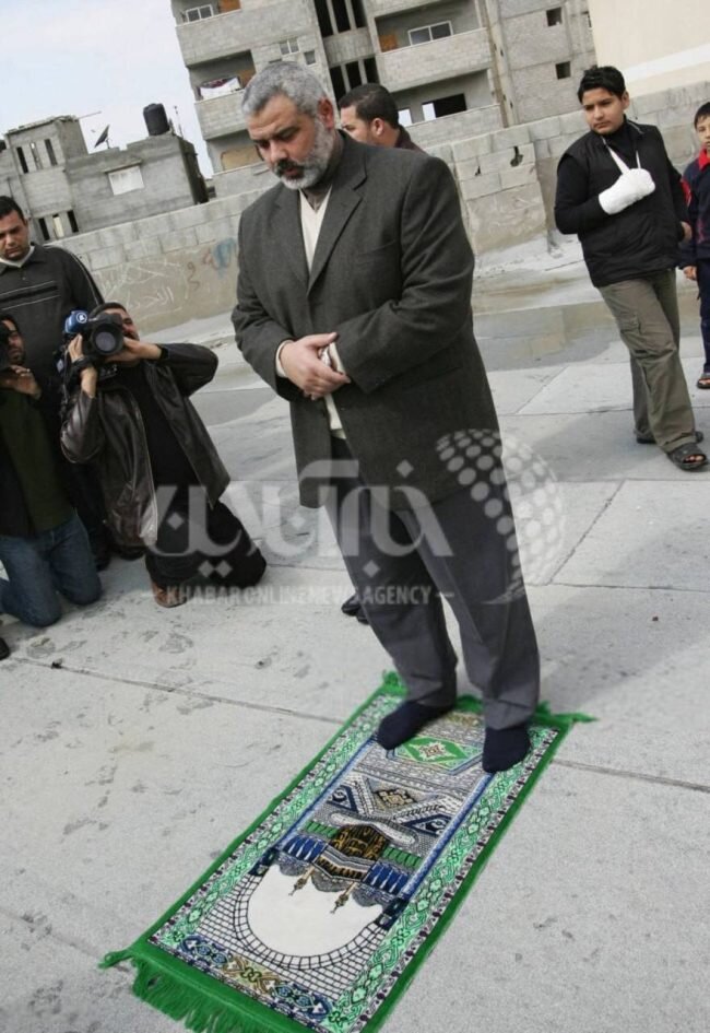 عکس | تصویر ویژهای از اسماعیل هنیه در وسط غزه