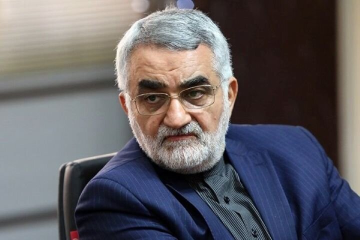 راه حل عضو کمیسیون امنیت ملی برای شکستن محاصره دریایی/ بروجردی: حمله به نفتکشهای ایرانی نشاندهنده قدرت آمریکا نیست
