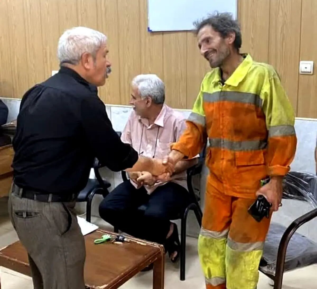 اقدام تحسینبرانگیز کارگر شهرداری با یک میلیارد تومان/ عکس