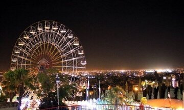 سقوط وحشتناک دختر ۱۷ ساله از وسایل شهربازی هشتگرد/ شهرداری: دستور تعطیلی دستگاههای بزرگ شهر بازی صادر شده سقوط وحشتناک دختر ۱۷ ساله از وسایل شهربازی هشتگرد/ شهرداری: دستور تعطیلی دستگاههای بزرگ شهر بازی صادر شده