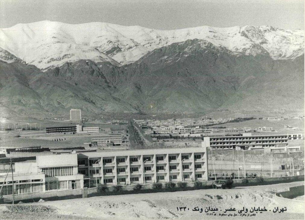 تهران قدیم| خیابان ولیعصر، میدان ونک ۶۳ سال قبل/ عکس