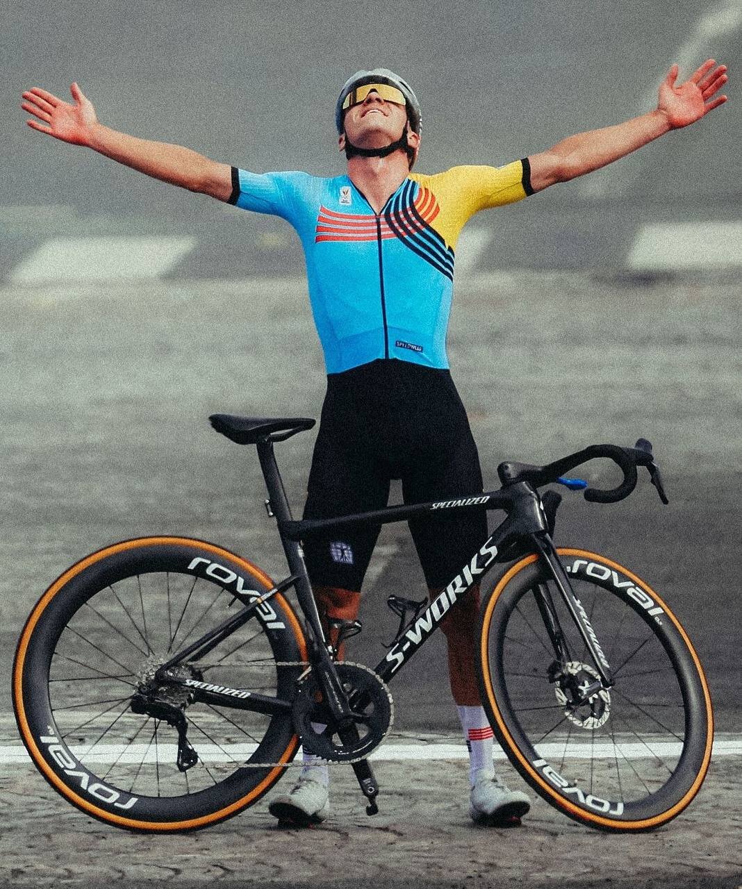 عکس | شادی برای مدال المپیک به سبک ستاره رئال