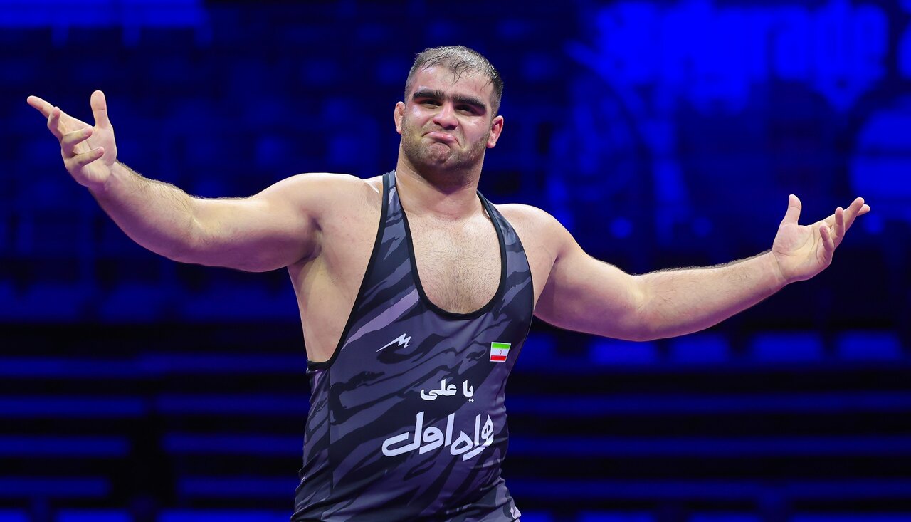 امین میرزازاده صعود به فینال کشتی فرنگی امین میرزازاده صعود به فینال کشتی فرنگی