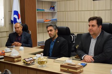 نشست آینده پژوهی در شهرک صنعتی جهان آباد میبد