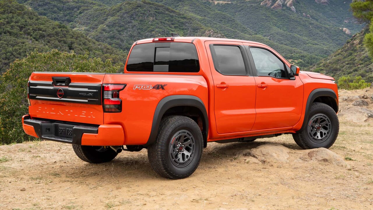 عکس | با نواده نیسان آبی معروف آشنا شوید