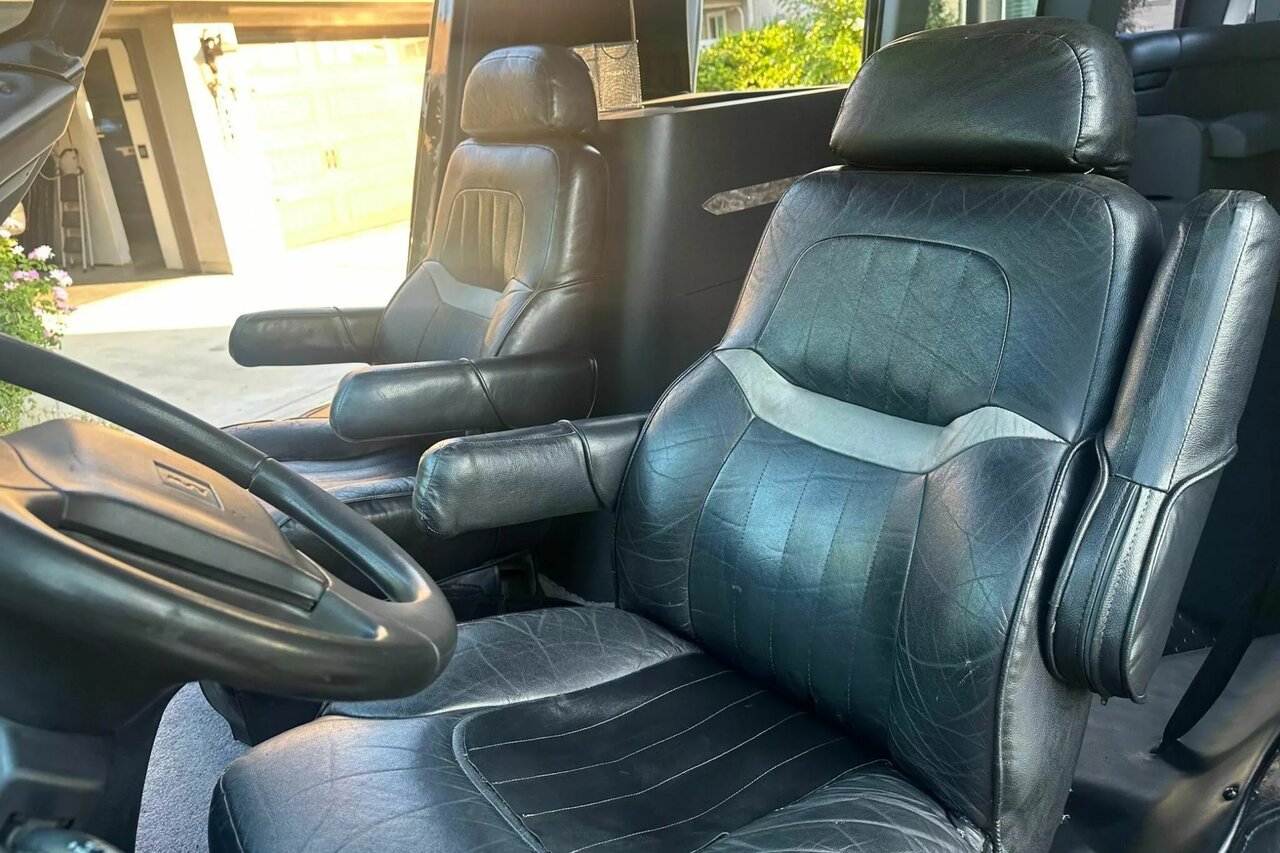 با پول ساینا صاحب یک کاروان غولپیکر شوید! /عکس