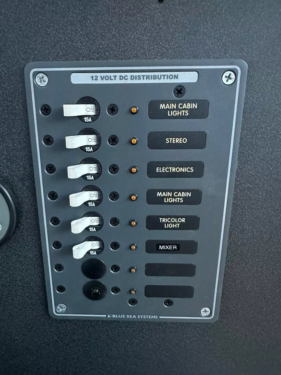 با پول ساینا صاحب یک کاروان غولپیکر شوید! /عکس