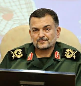 رونمایی از کتاب «حرفی برای گفتن ندارم» و تجلیل از دختران ۲ شهید مدافع حرم در سمنان