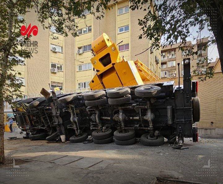 حادثه در ساختمان شهرداری در خیابان حافظ تهران