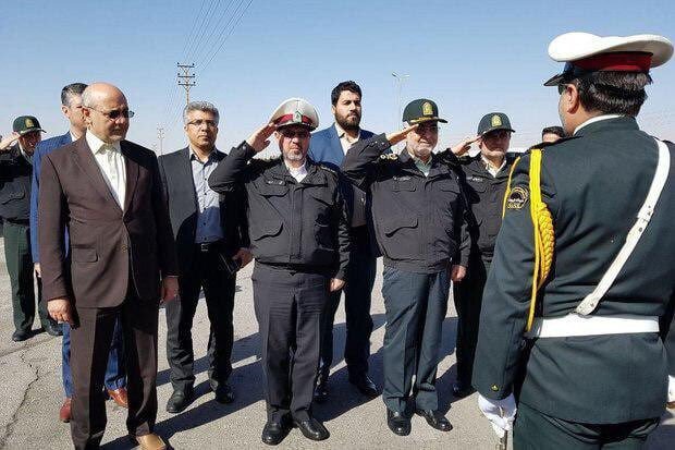 عکس | سلام نظامی سردار اسکندر مومنی وزیر پیشنهادی وزارت کشور در بازدید میدانی از جادهها در نوروز 97