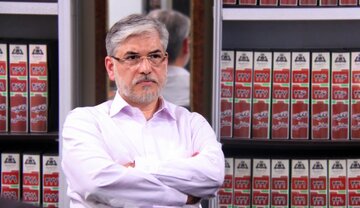 پست اینستاگرامی وزیر علوم؛ دستبوسی مادرم به مشهدالرضا رفتم/ «همه به اتفاق نگران مهاجرت بودند»