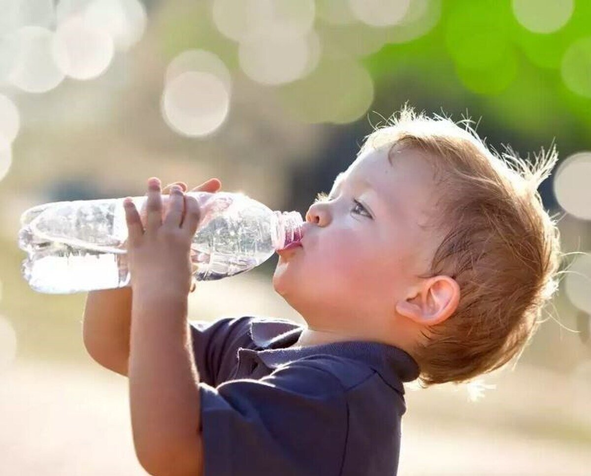 خوردن آب سرد بعد از غذا باعث سفتشدن چربیها میشود؟/ آب سرد یا ولرم؛ کدام برای گوارش بهتر است؟
