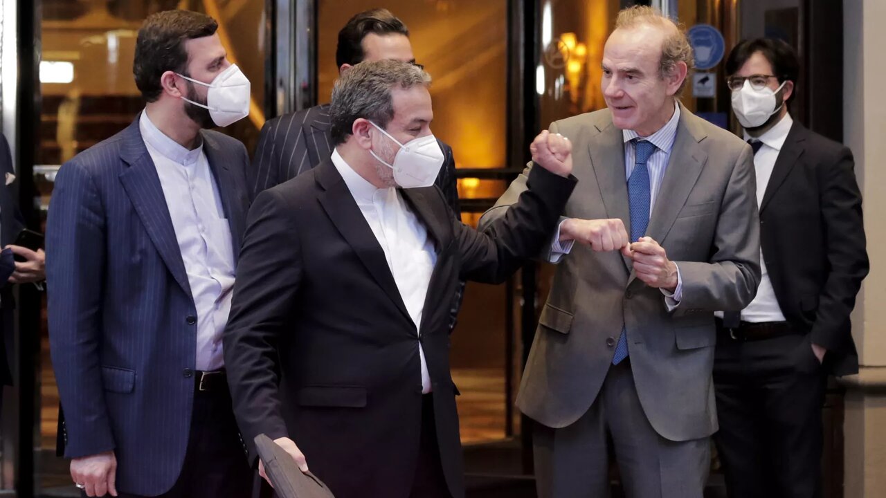 درز این شایعه در این زمان خاص؛ با چه هدفی؟/آیا این چهره امنیتی پشت پرده مذاکرات هستهای است؟