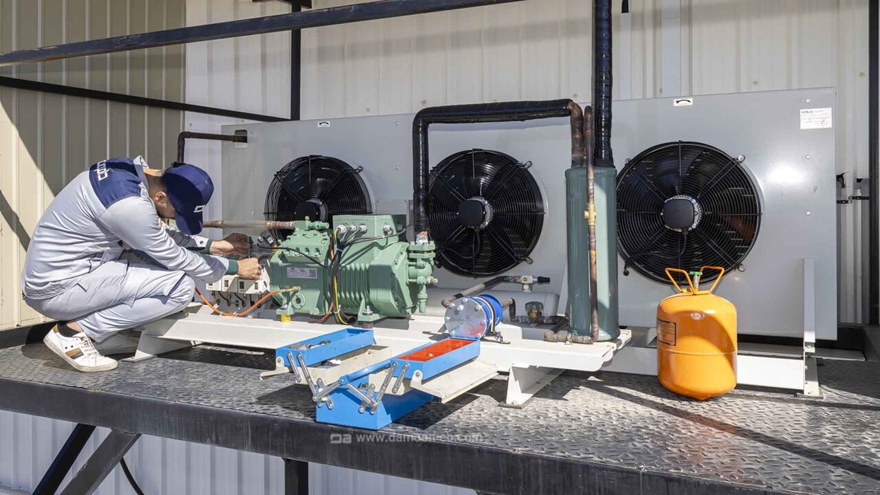 نگهداری و تعمیرات پیشگیرانه در سردخانههای صنعتی: چطور موجب کاهش هزینهها میشود؟