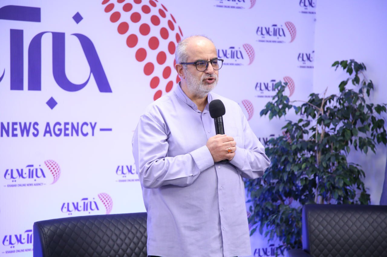 خاطره‌ای از حسام‌الدین آشنا درباره سعید امامی منتشر شده است که در آن به نقل سخنانی از این شخصیت پرداخته می‌شود. امامی در این یادآوری با تاکید بر جایگاه خود می‌گفت که ما مغز حاکمیت هستیم.