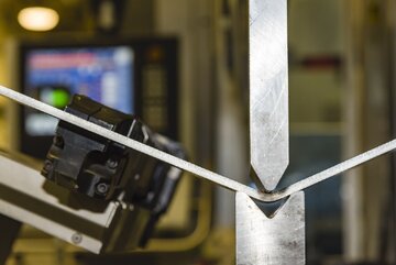 پلاستیکی که ۲۰۰ برابر از فولاد محکمتر است