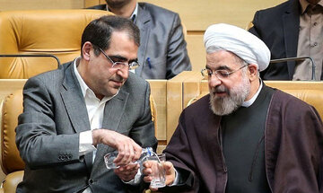 ماجرای گفتگوی روحانی و قاضیزاده هاشمی درخصوص حقوق وزرا/ درآمد وزیر بهداشت دولت روحانی چقدر بود؟ ماجرای گفتگوی روحانی و قاضیزاده هاشمی درخصوص حقوق وزرا/ درآمد وزیر بهداشت دولت روحانی چقدر بود؟